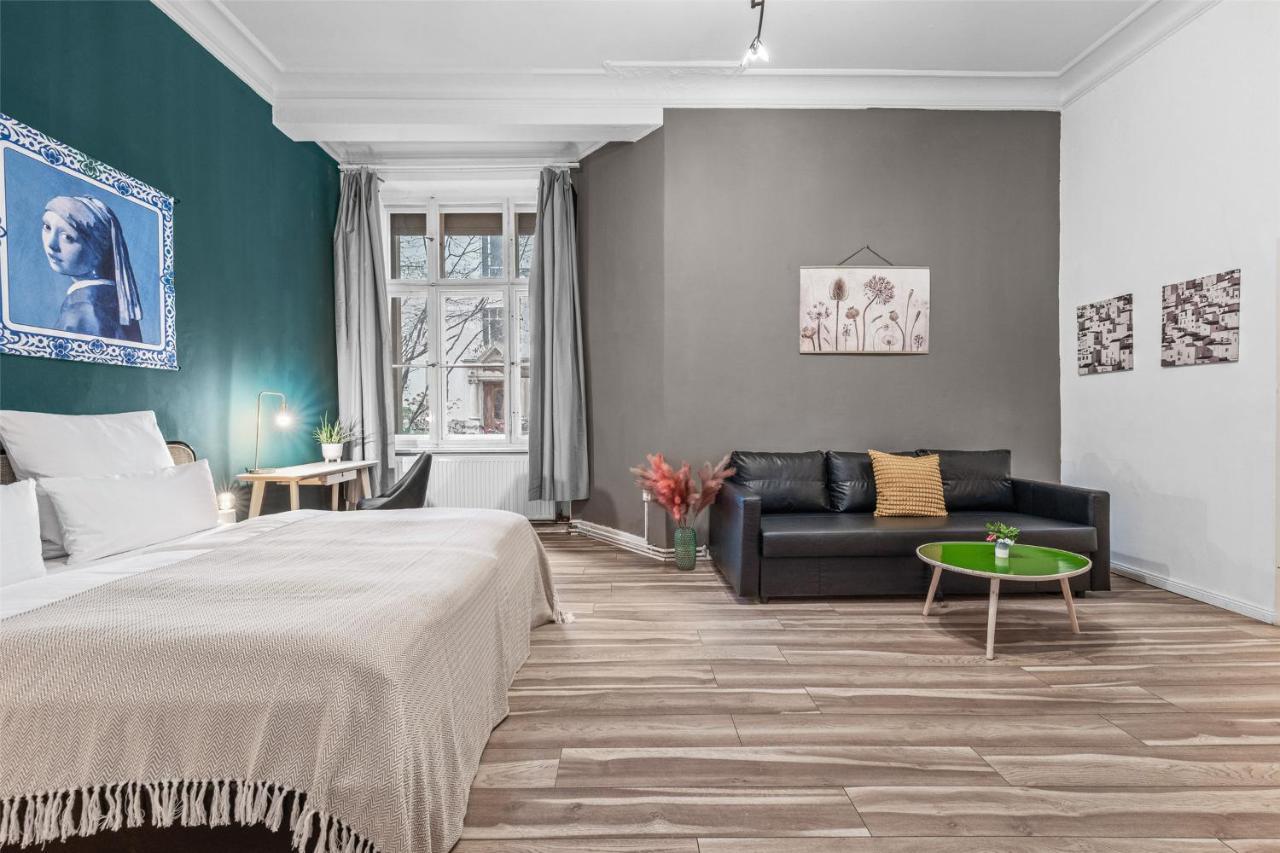 Holiday 33 Apartment K Next To Alexanderplatz Berlin Bagian luar foto