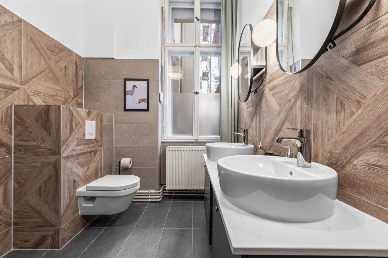 Holiday 33 Apartment K Next To Alexanderplatz Berlin Bagian luar foto