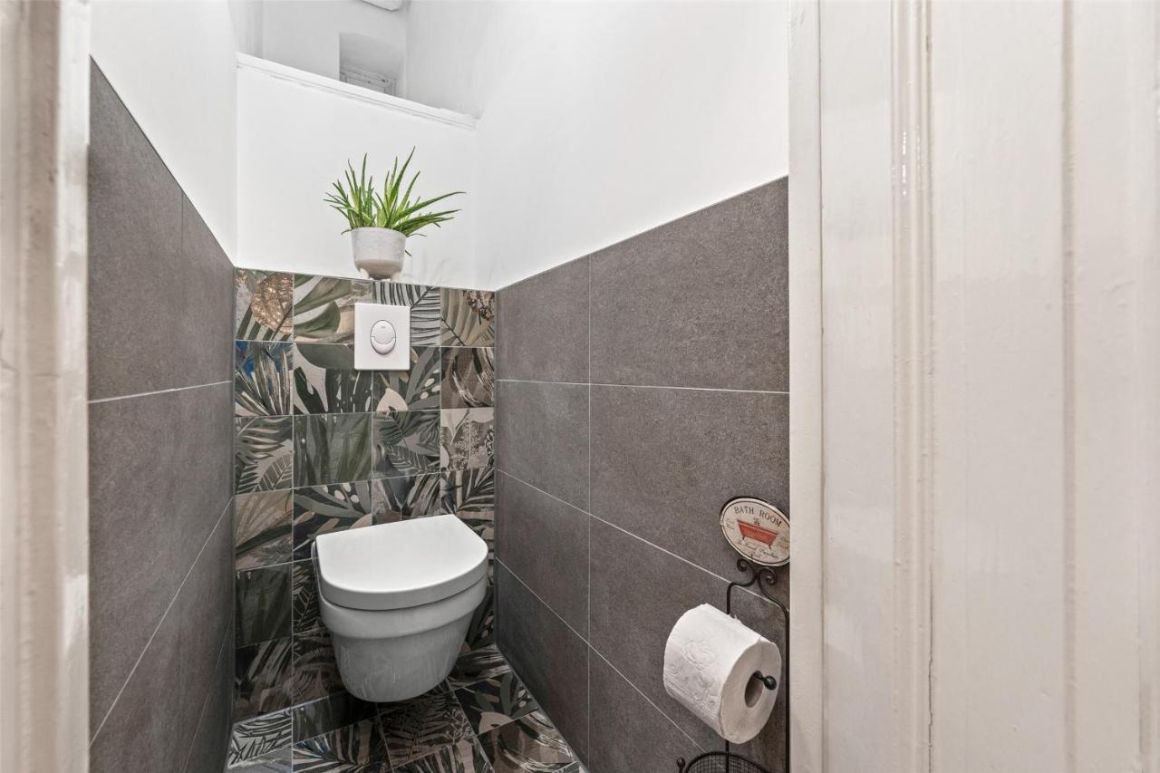 Holiday 33 Apartment K Next To Alexanderplatz Berlin Bagian luar foto